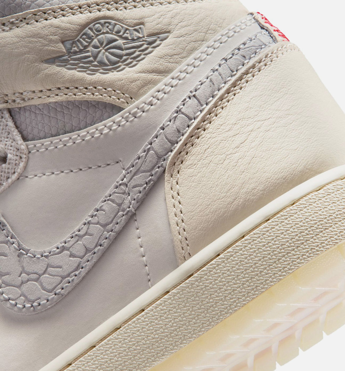 Air Jordan 1 Retro High OG 'Sail' Grade School - Sail/University Red/Pale Ivory/Coconut Milk/Phantom