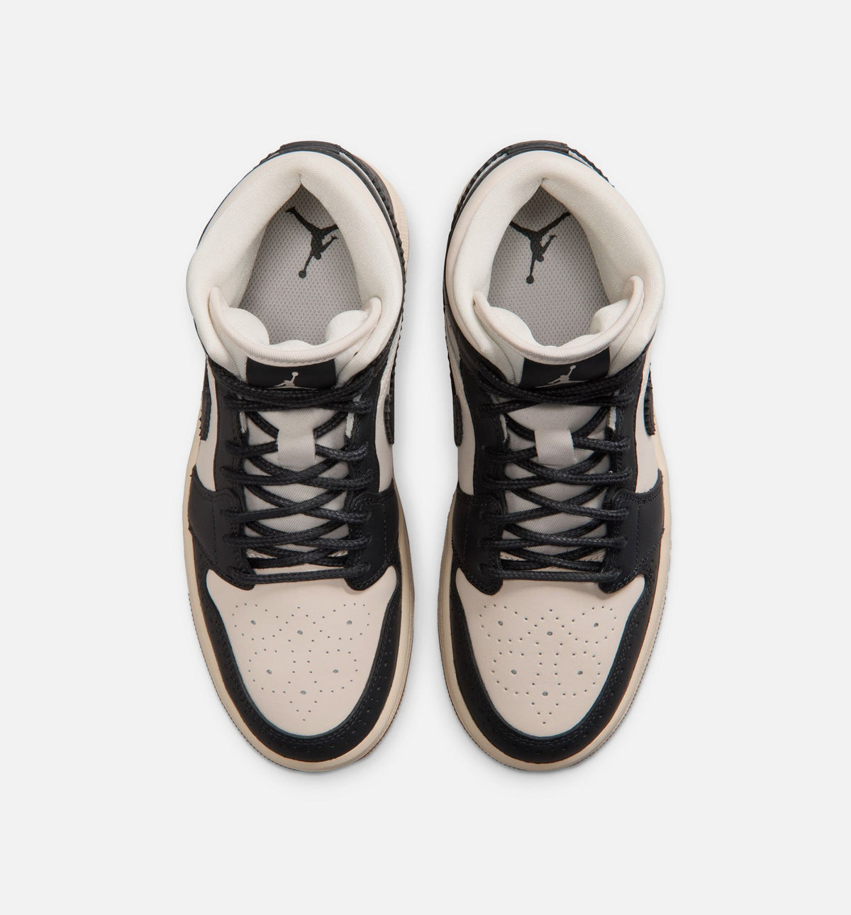 Air Jordan 1 Mid SE – Women's Lifestyle Shoe in Off-Noir/Chalk/Pearl White