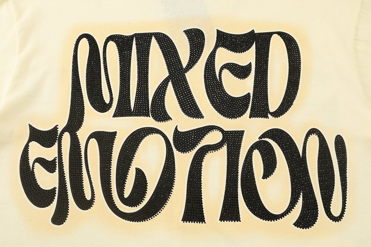 MIXED EMOTION Cherub Graphic T-Shirt