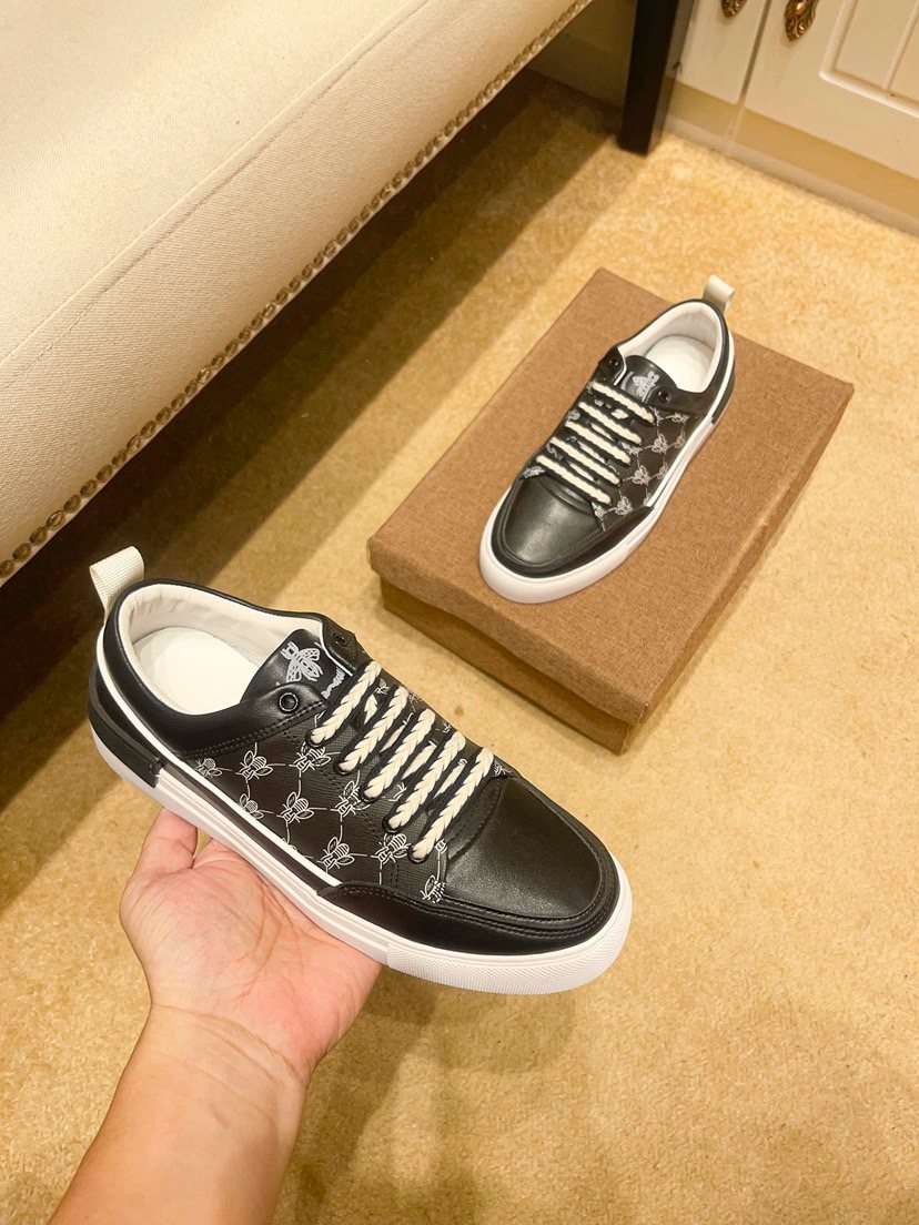 Black and Gray Patterned Low-Top Sneakers