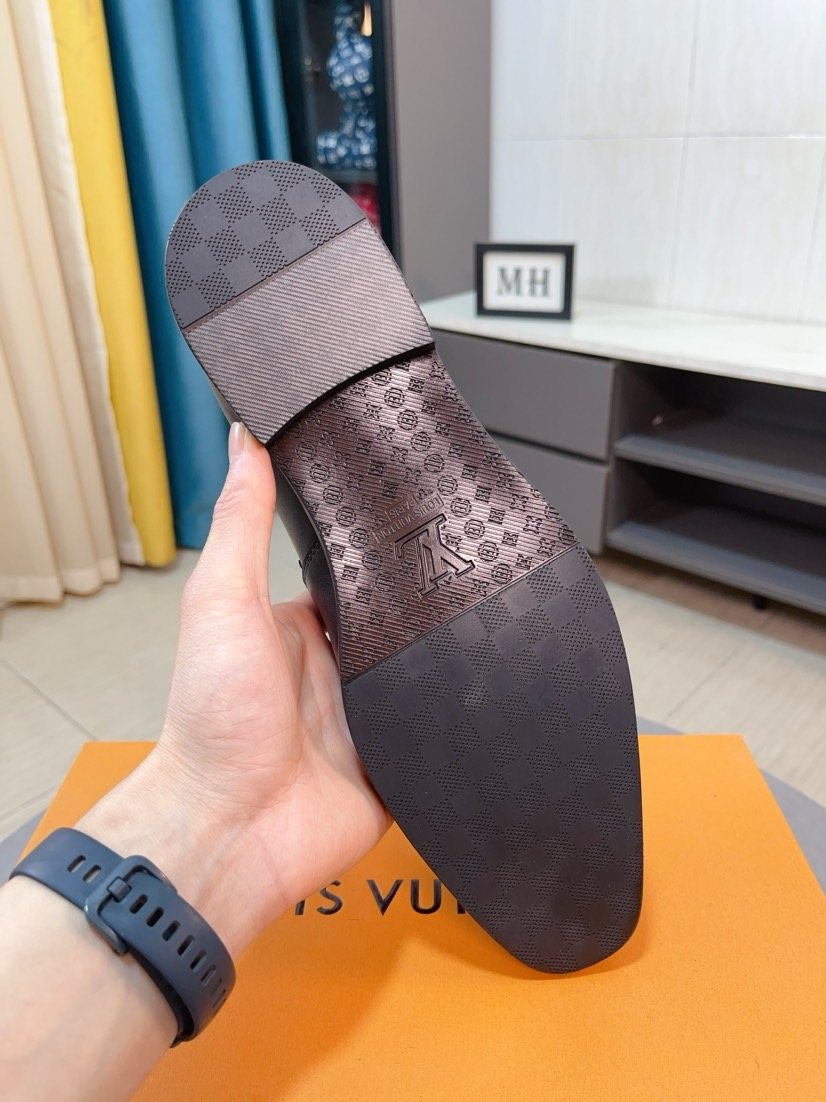 Louis Vuitton Black Metal-Bit Loafers - Low Heel